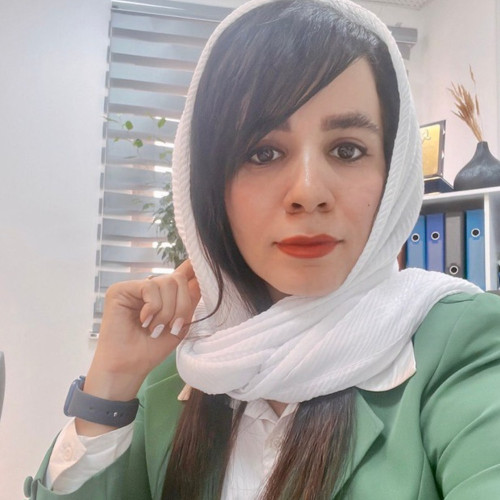 خانم اعظم جعفری مدیر شرکت ره وب